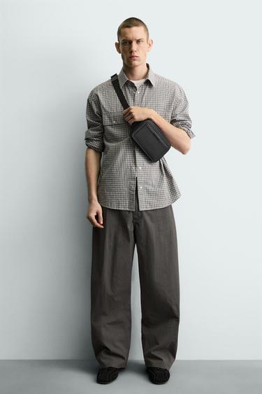 RIÑONERA TEXTURA - Negro de Zara - Imagen 0