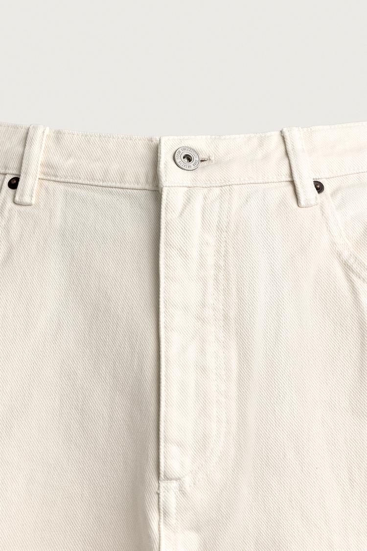 Jeans de corte relajado y lavado 8