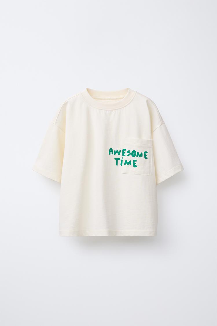 CAMISETA BOLSILLO TEXTO Crudo ZARA Chile1