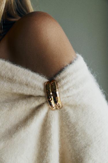 PULL EN MAILLE AVEC FERMOIR - Écru de Zara - Image 1