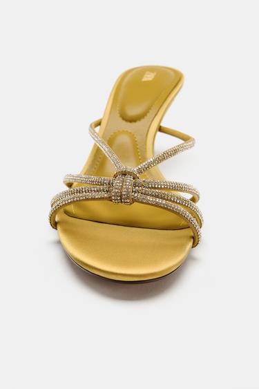 SANDALES À TALONS AVEC APPLIQUES - Vert de Zara - Image 2