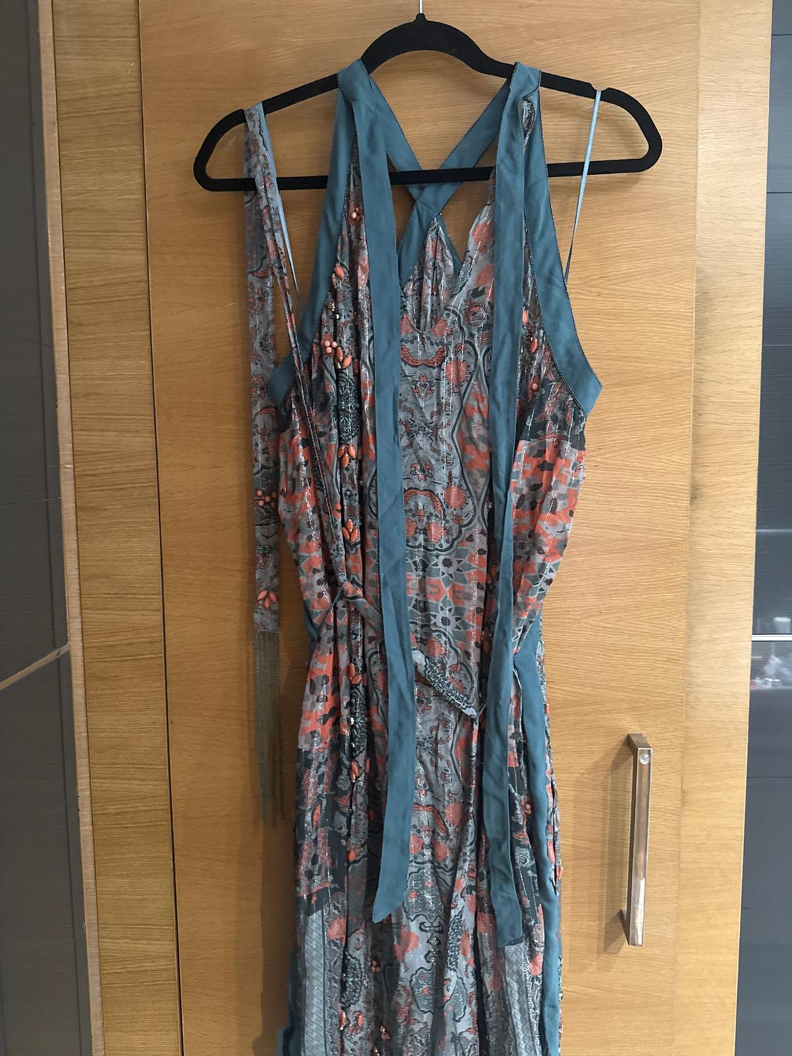 LIMITED EDITION PRINTED HALTER DRESS - Image 3