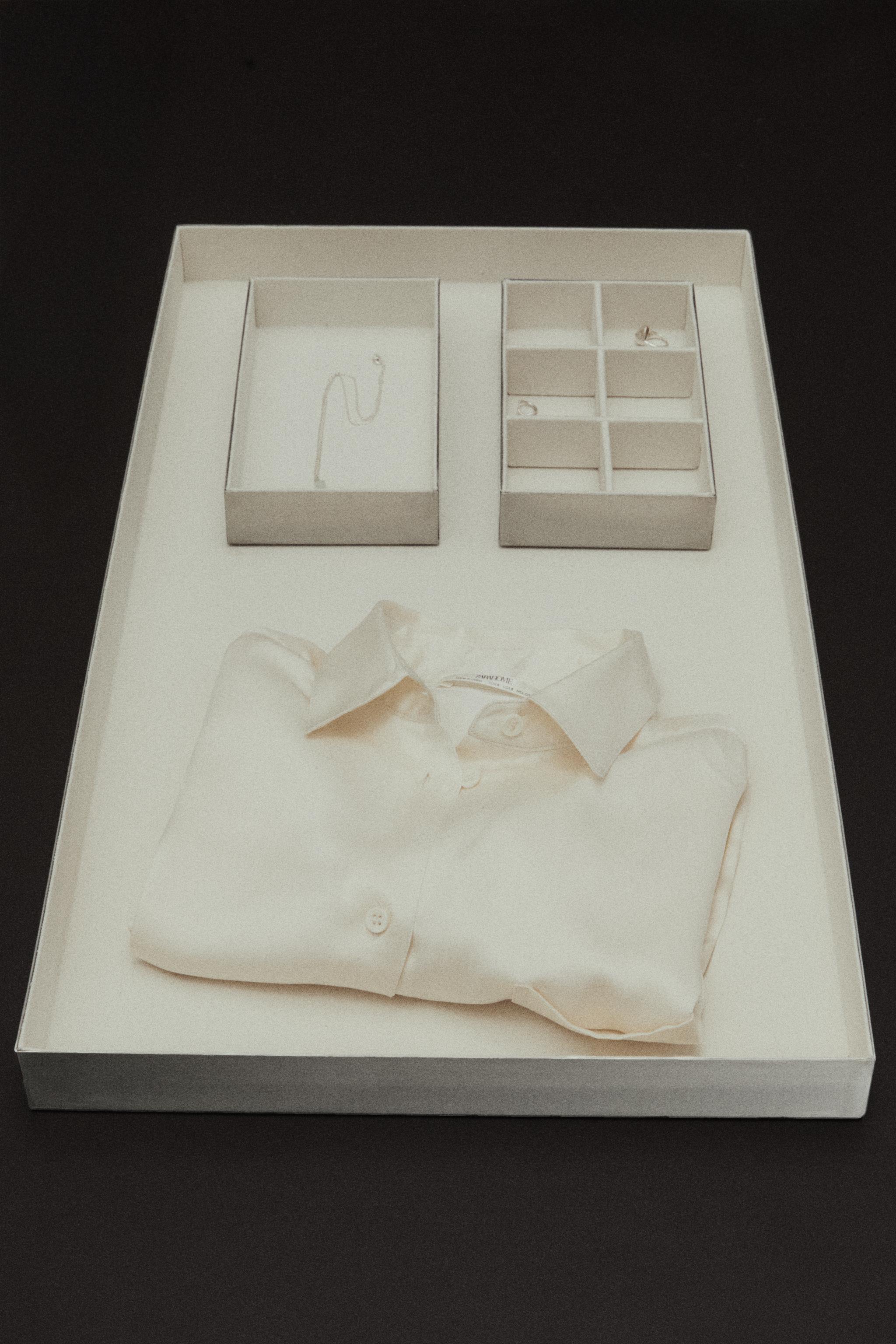 METAL AND FABRIC ORGANIZER TRAY