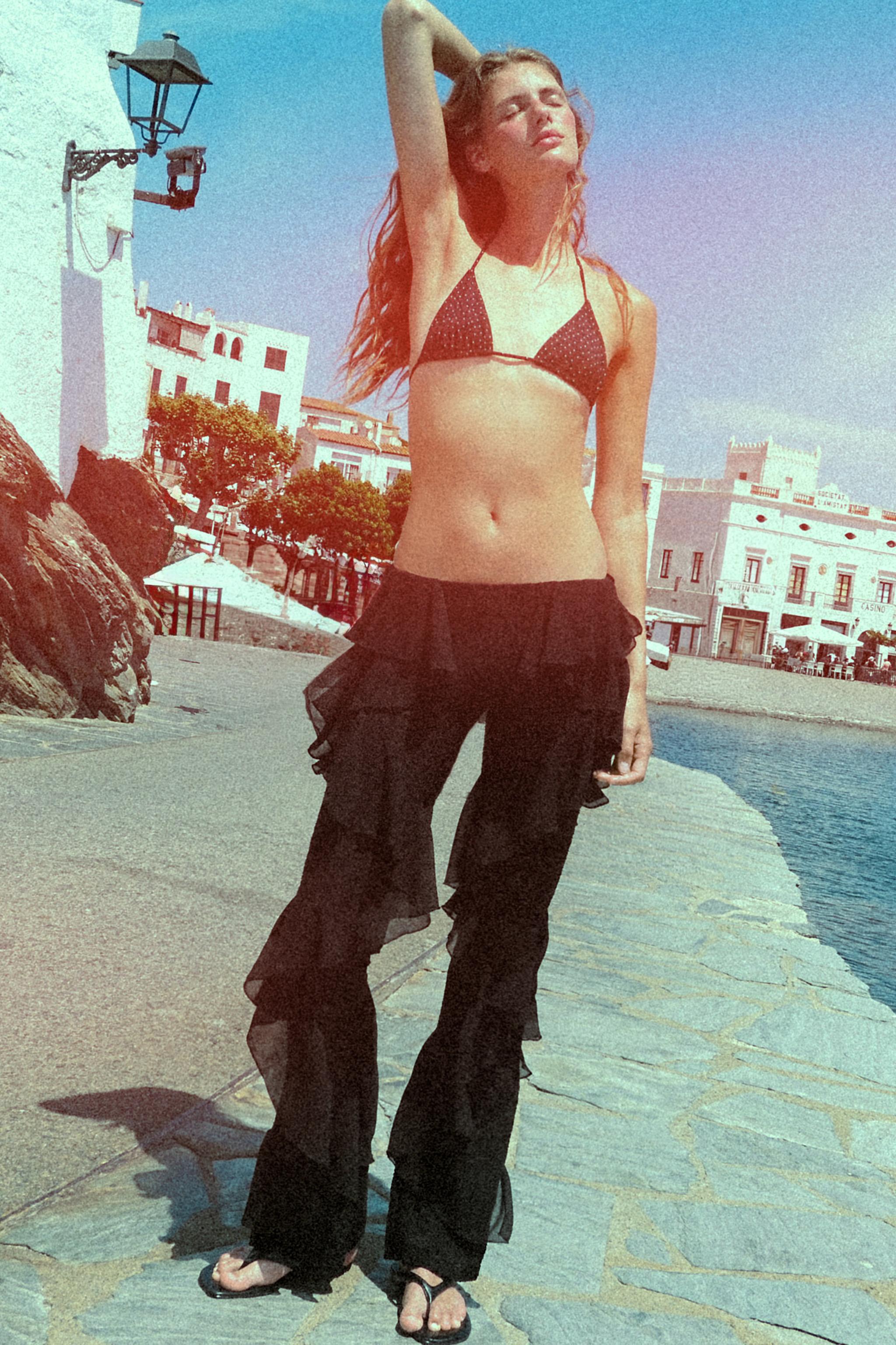 LACE RUFFLE PANTS — Black