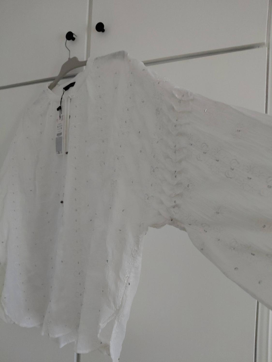 SEQUIN EMBROIDERED BLOUSE - Image 3