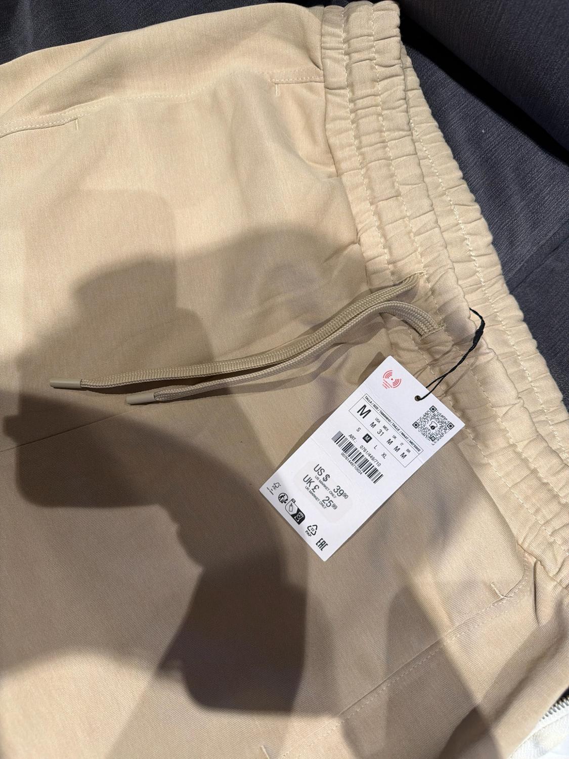 DENSE JOGGER SHORTS - Image 3