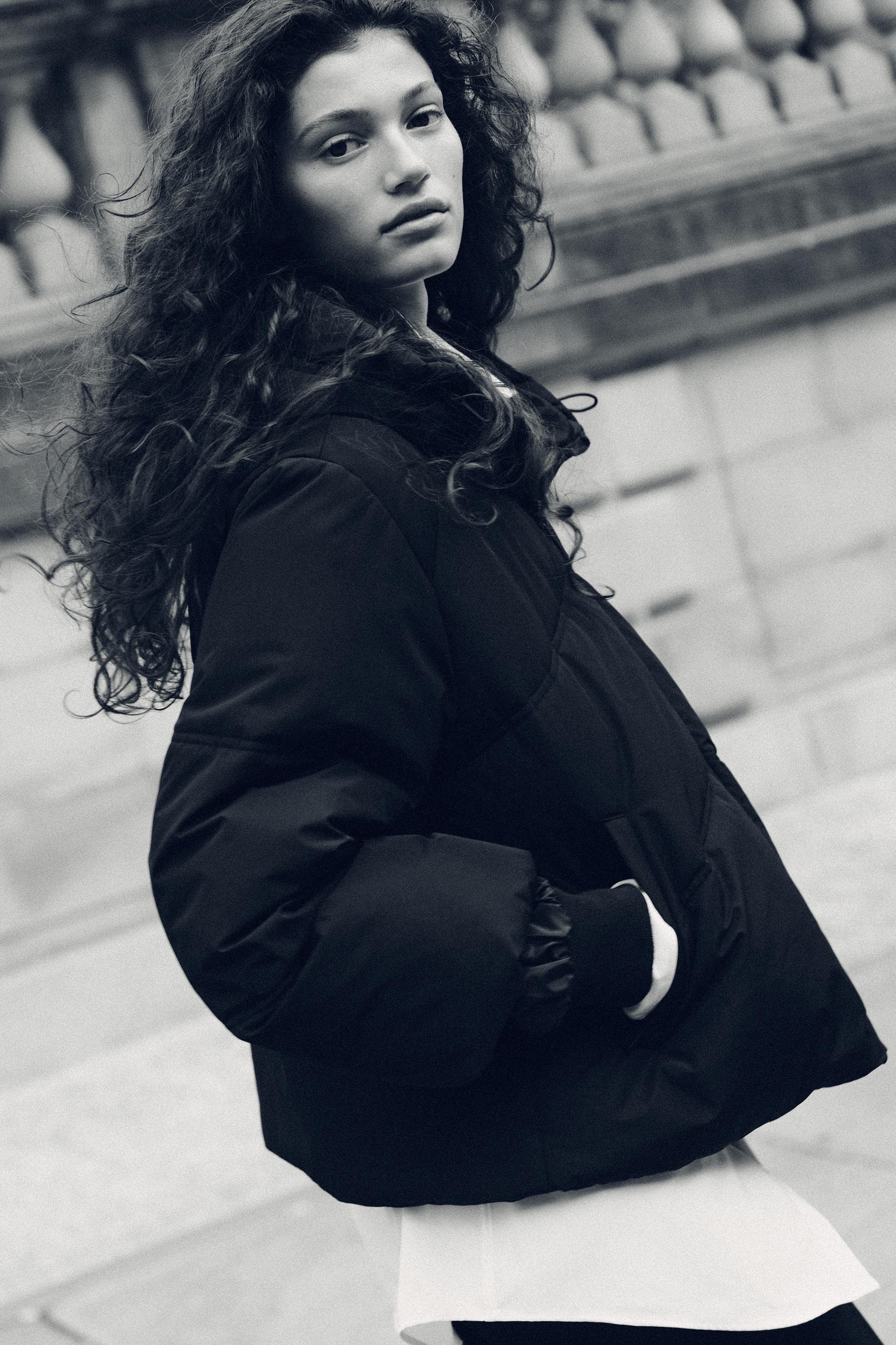 Zara SU Geçirmez Kapüşonlu Anorak görsel 2