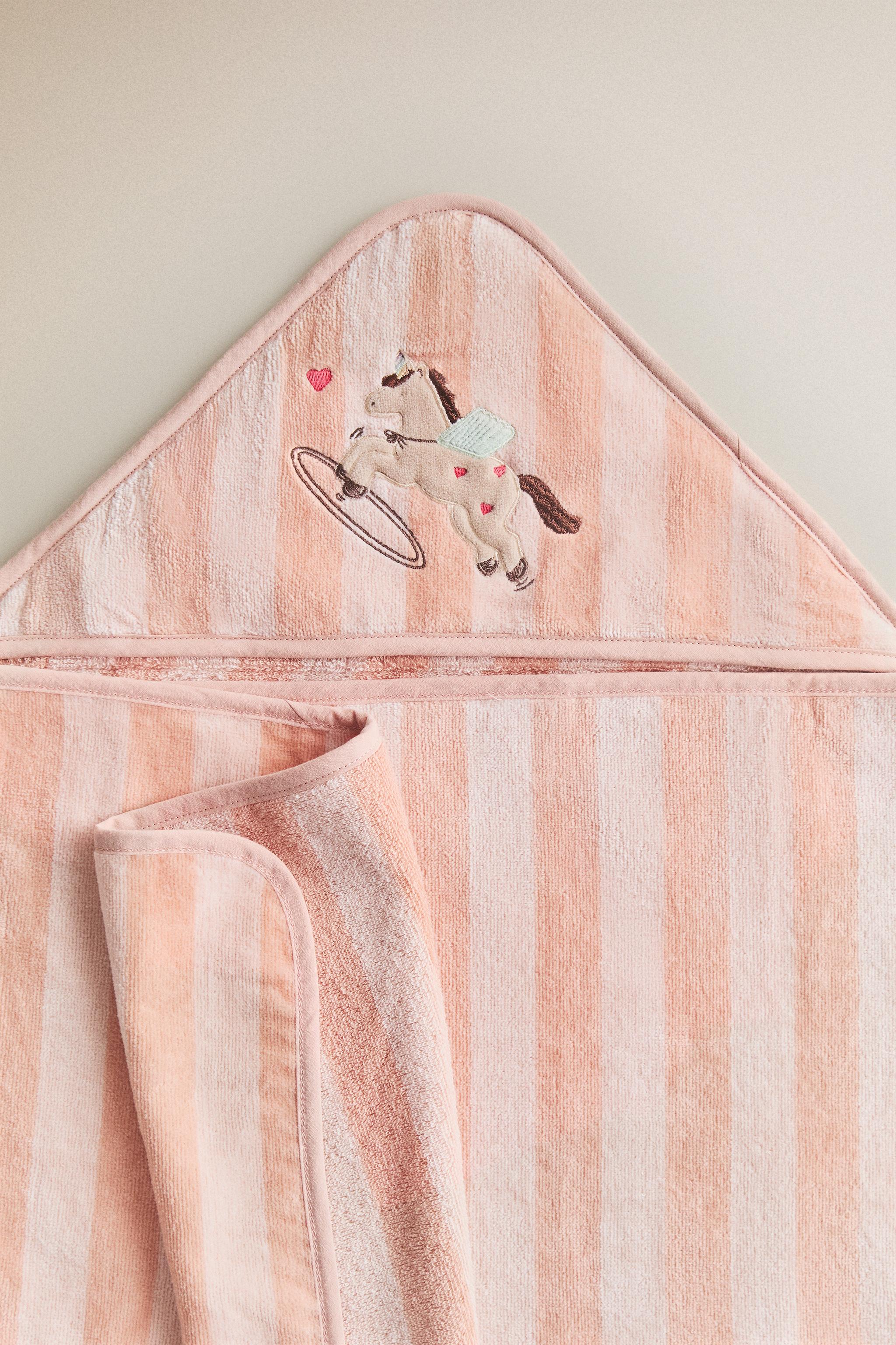 Детские полотенца Zara UNICORN KIDS' HOODED BATH — фото 5