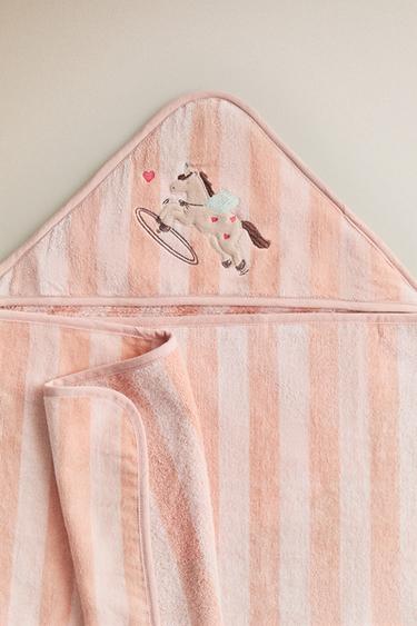 KIDS' UNICORN HOODED BATH TOWEL - Pink by Zara