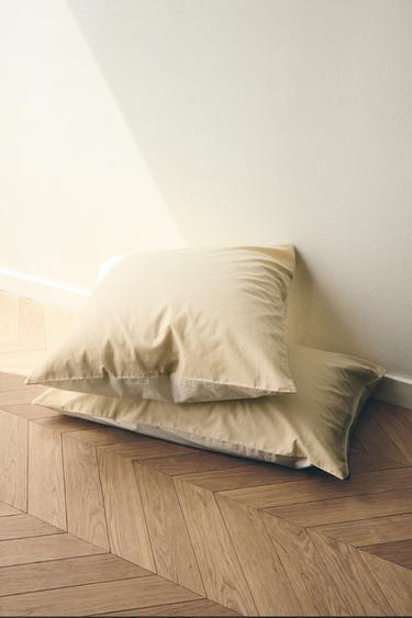 REVERSIBLE COTTON PERCALE PILLOWCASE - Ecru by Zara