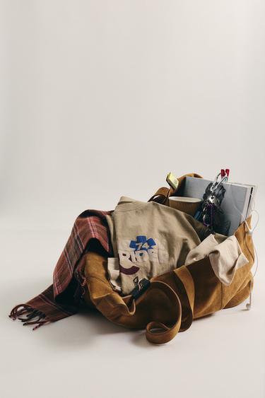 تيشرت بطبعة رايدر وأكمام مزدوجة - بني فاتح by Zara