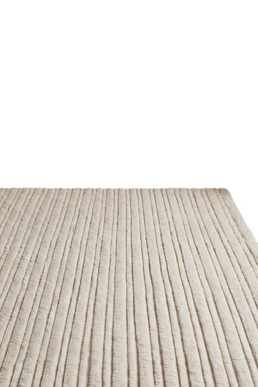 Zara RUG 05 - 裸色