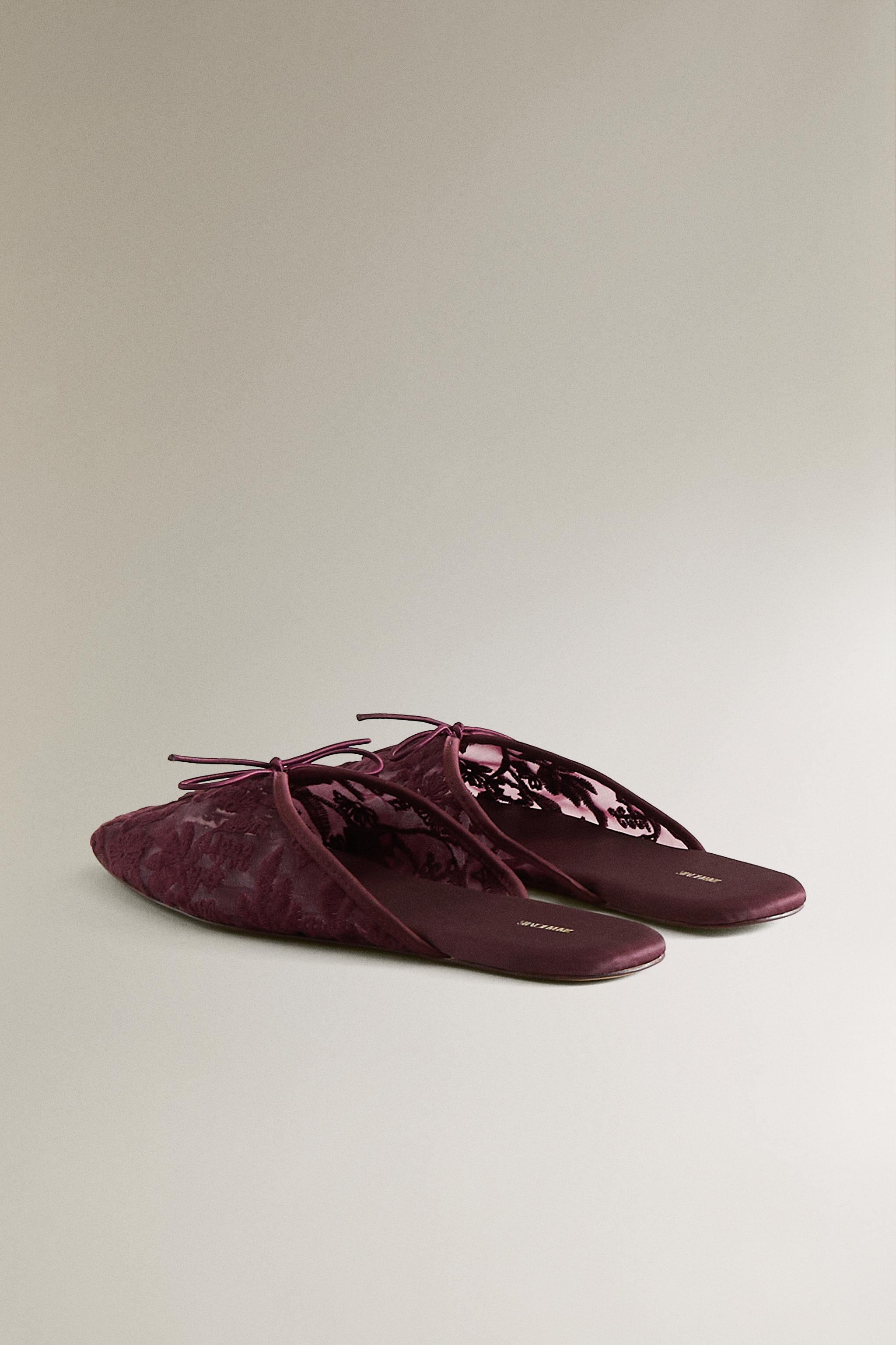 EMBROIDERED FLORAL MULE SLIPPERS
