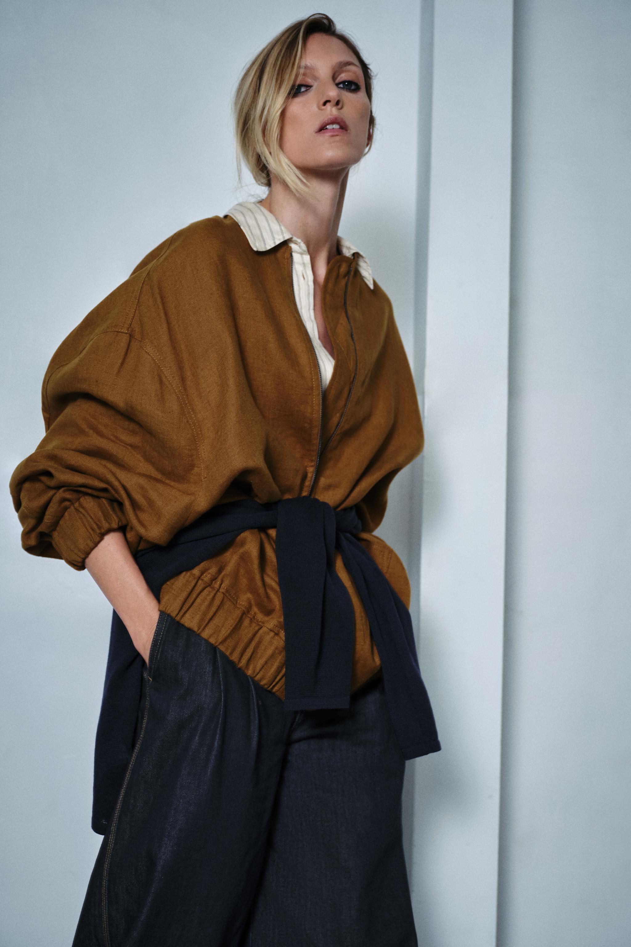 maa様♡ZARA　ザラ　羽織　ショート丈　パーカー　ジャケット　ウエストゴム ZARA ザラ パーカー M コットン オーバーサイズ ショート丈 すそ