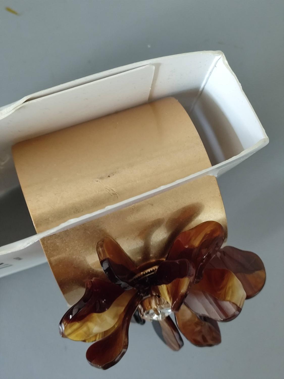 RESIN FLOWER BRACELET - Image 3