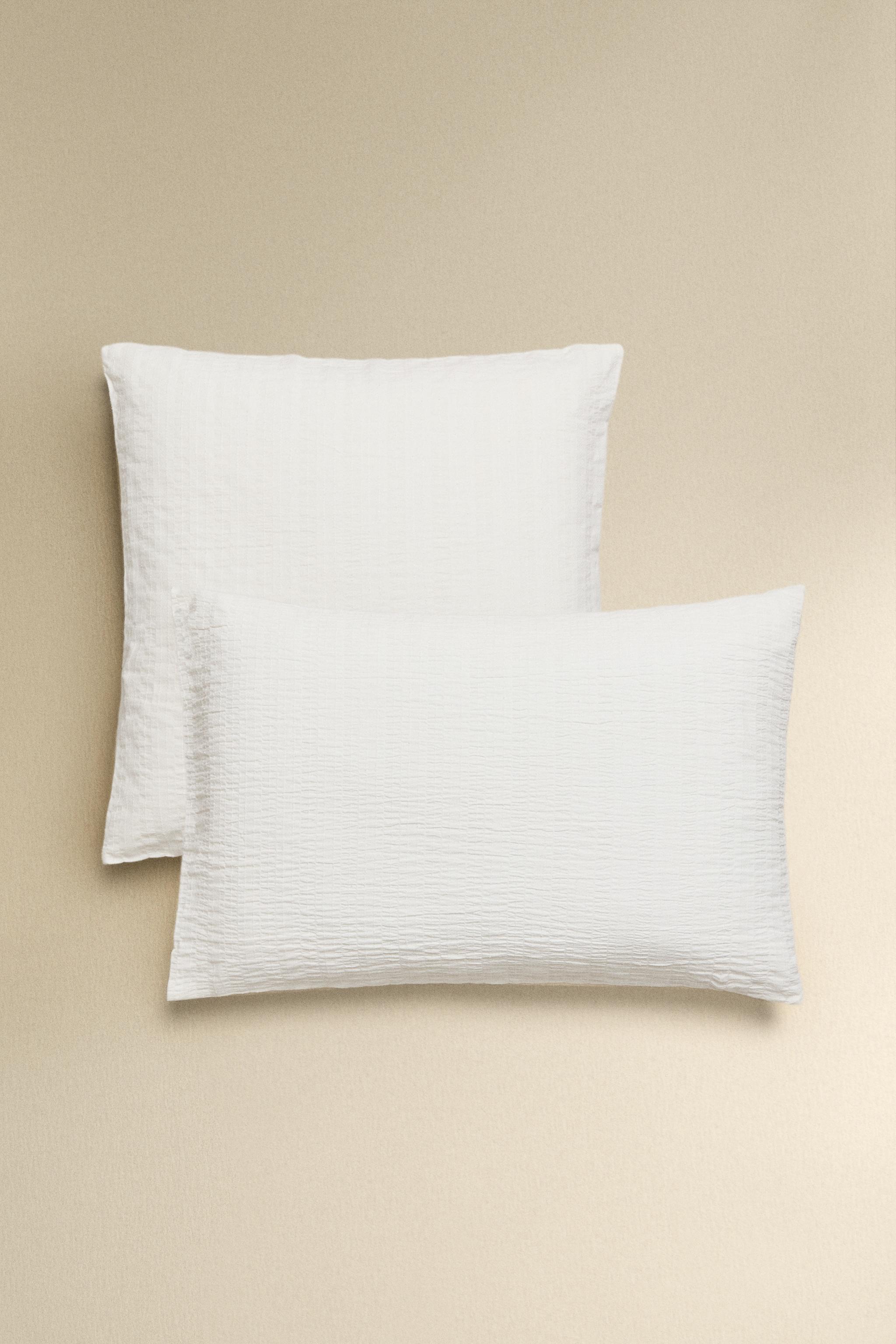 TEXTURED COTTON PILLOWCASE
