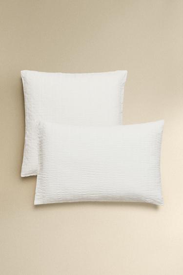 TEXTURED COTTON PILLOWCASE - White by Zara
