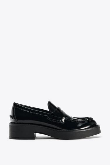 PATENT LOAFERS - Black by Zara
