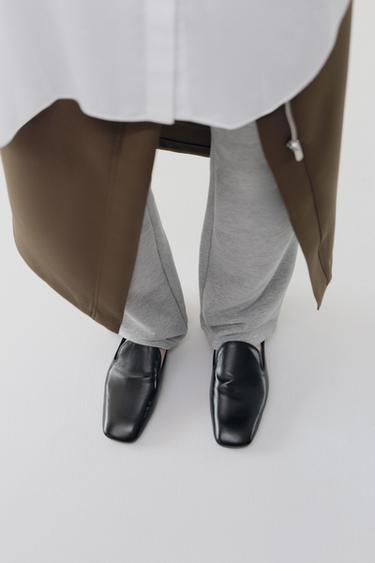 レザーミュールローファーブラックZaraのレザーミュールローファー - ブラック 