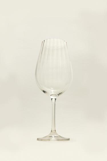 RAISED CRYSTALLINE WINE GLASS - 990 by Zara