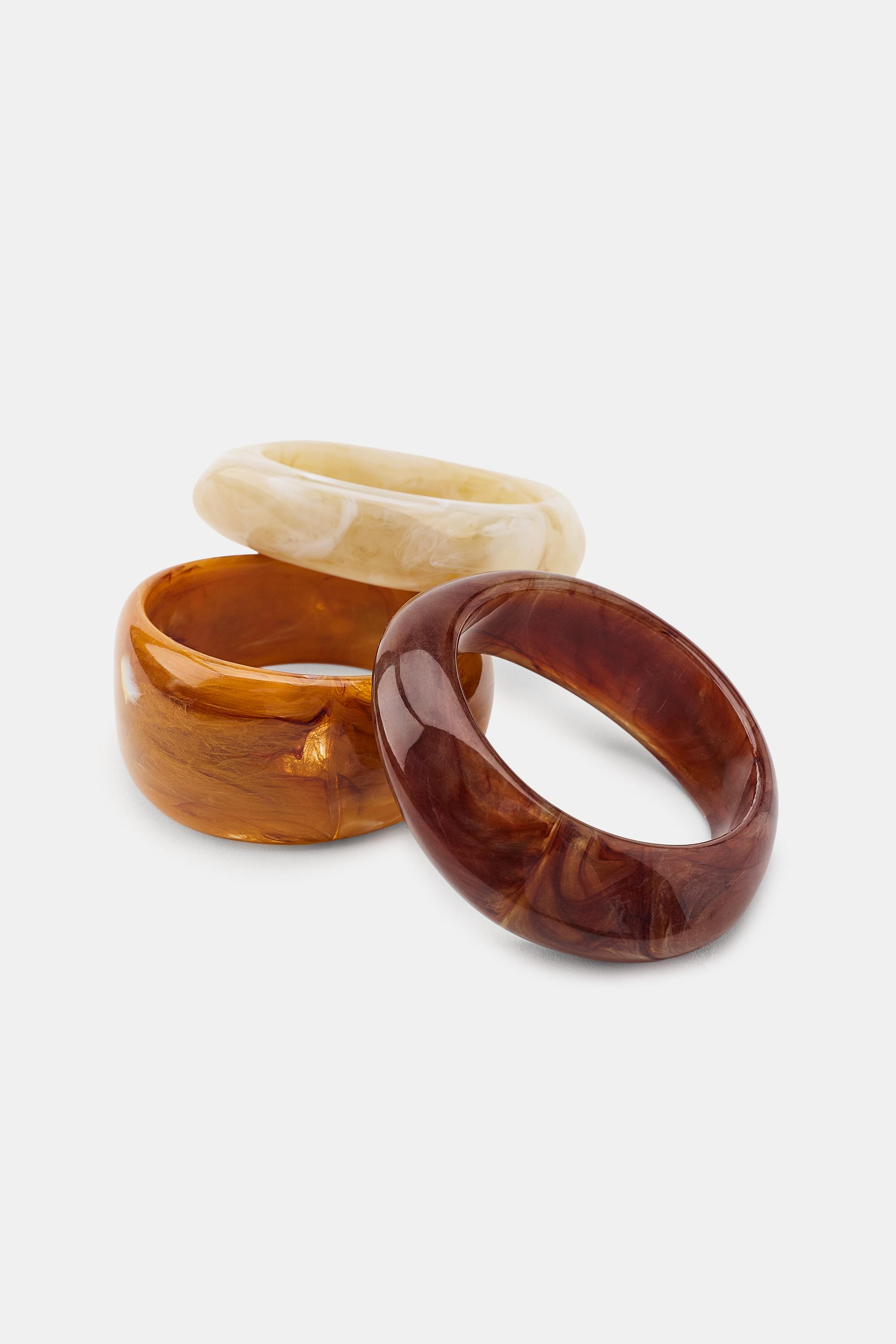 3-PACK OF RESIN BRACELETS