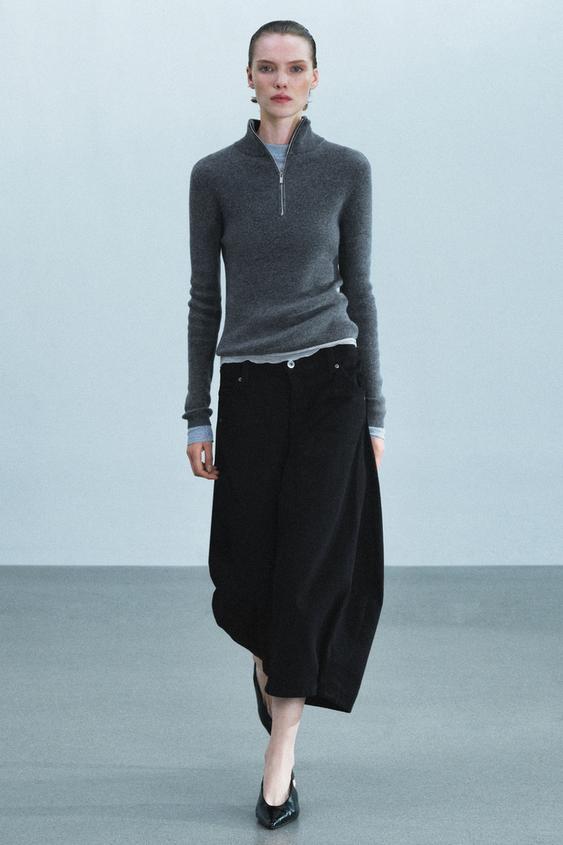 MID-WAIST CARROT-FIT DENIM BERMUDA SHORTS ZW COLLECTION - Black by Zara - Image 0