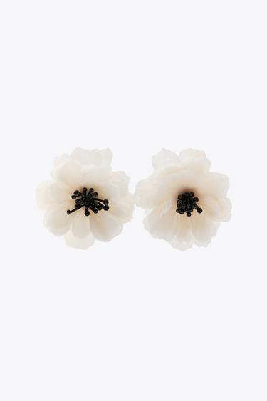 WOVEN FLOWER AND BEAD EARRINGS - Ecru by Zara