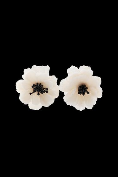 Zara WOVEN FLOWER BEADED EARRINGS - Ecru - Image 0