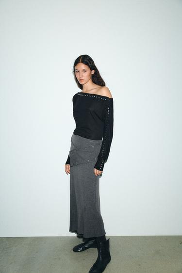 BATWING SLEEVE STUDDED T-SHIRT - Black by Zara