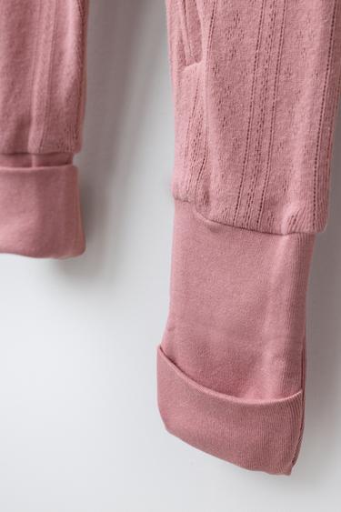 SET 2 BỘ PIJAMA LIỀN THÂN HỌA TIẾT HOA CHÂN CÓ THỂ ĐIỀU CHỈNH - Màu hồng từ Zara