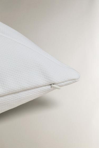 CUSHION COVER WITH PIPING - White by Zara - Image 3