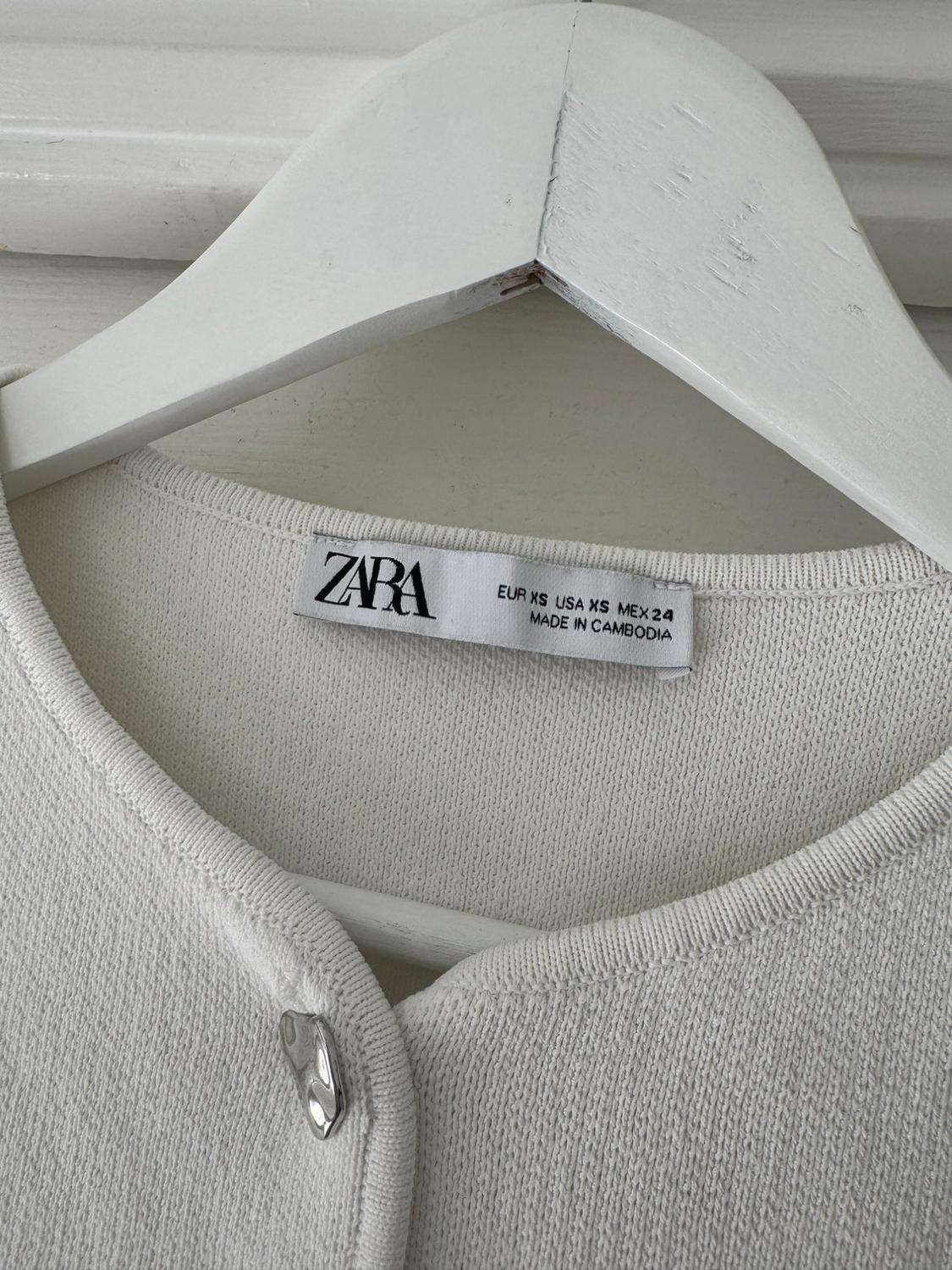 PLAIN KNIT CROP TOP - Image 4