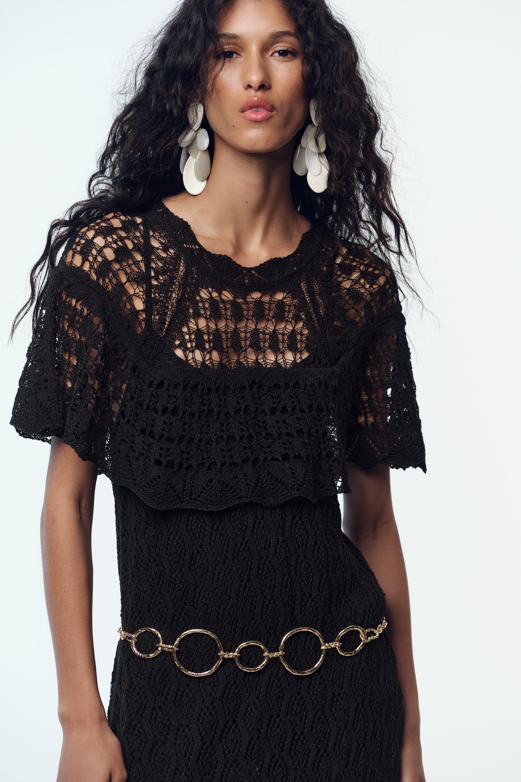 ZARA ザラ✨knit ruffle dress Sサイズ　黒 Zara | Dresses | Zara Black White Contrasting Ruffle Knit