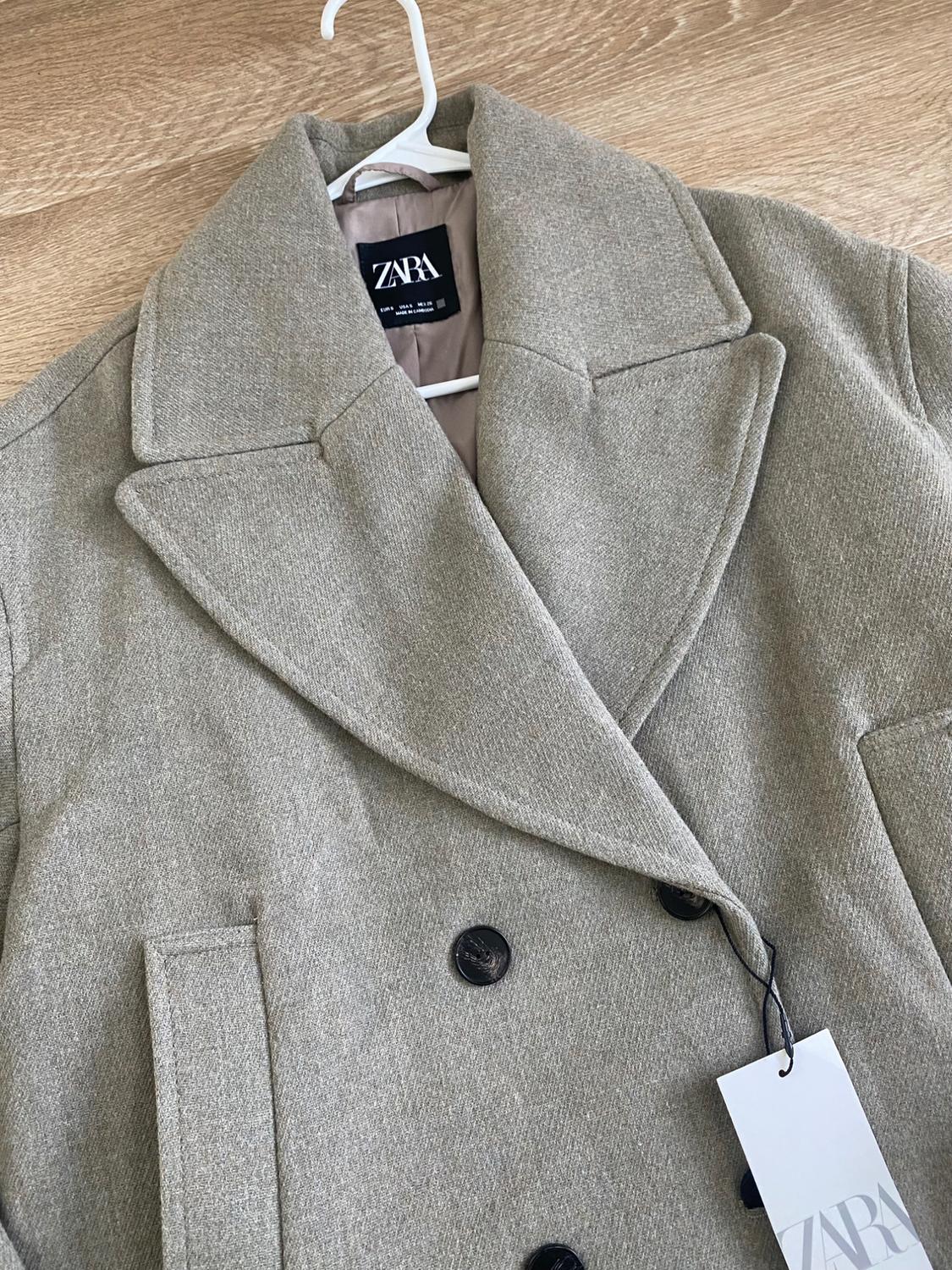 SHORT DOUBLE BREASTED COAT - Image 3