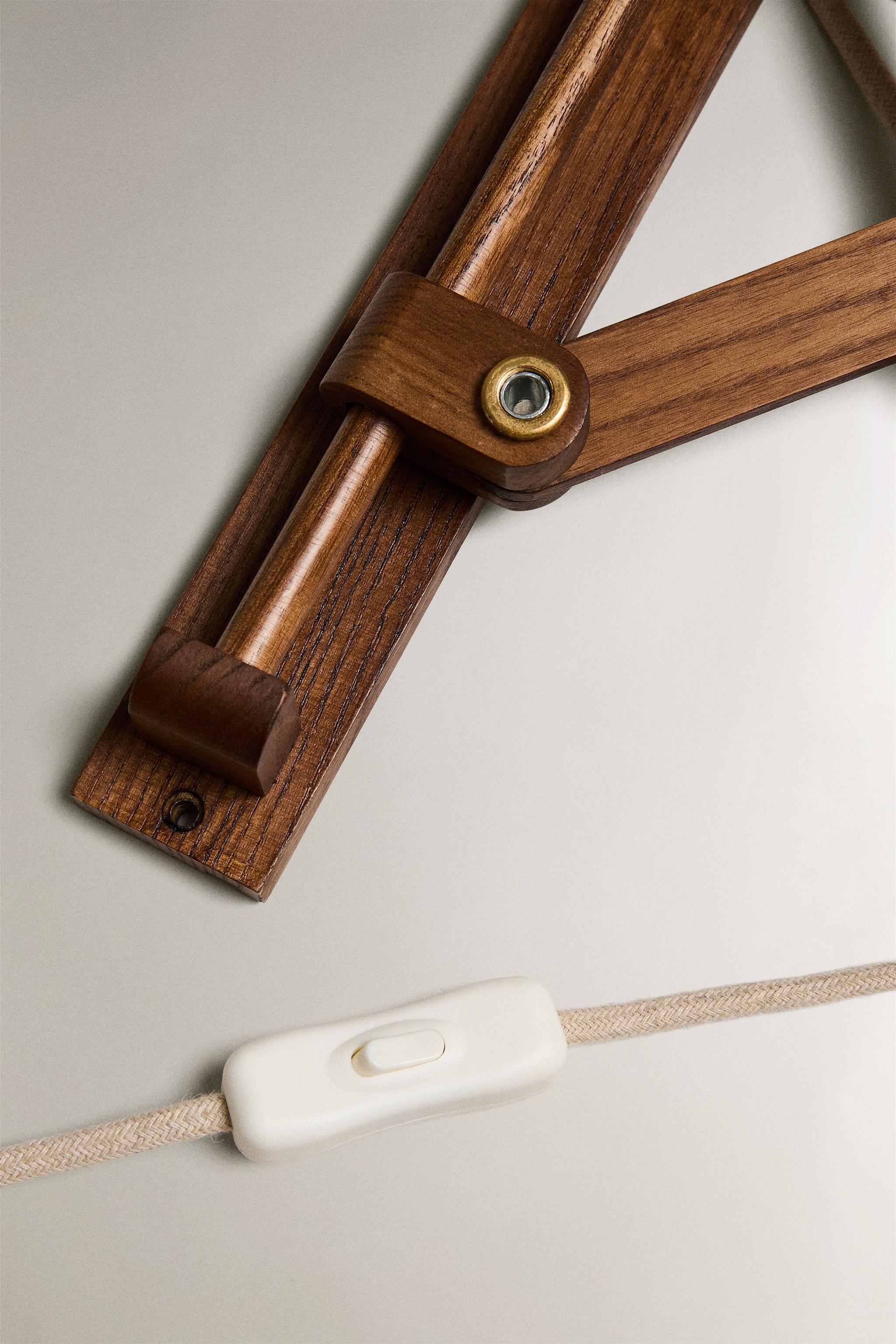 Zara LAMP WOODEN WALL LIGHT — фото 5