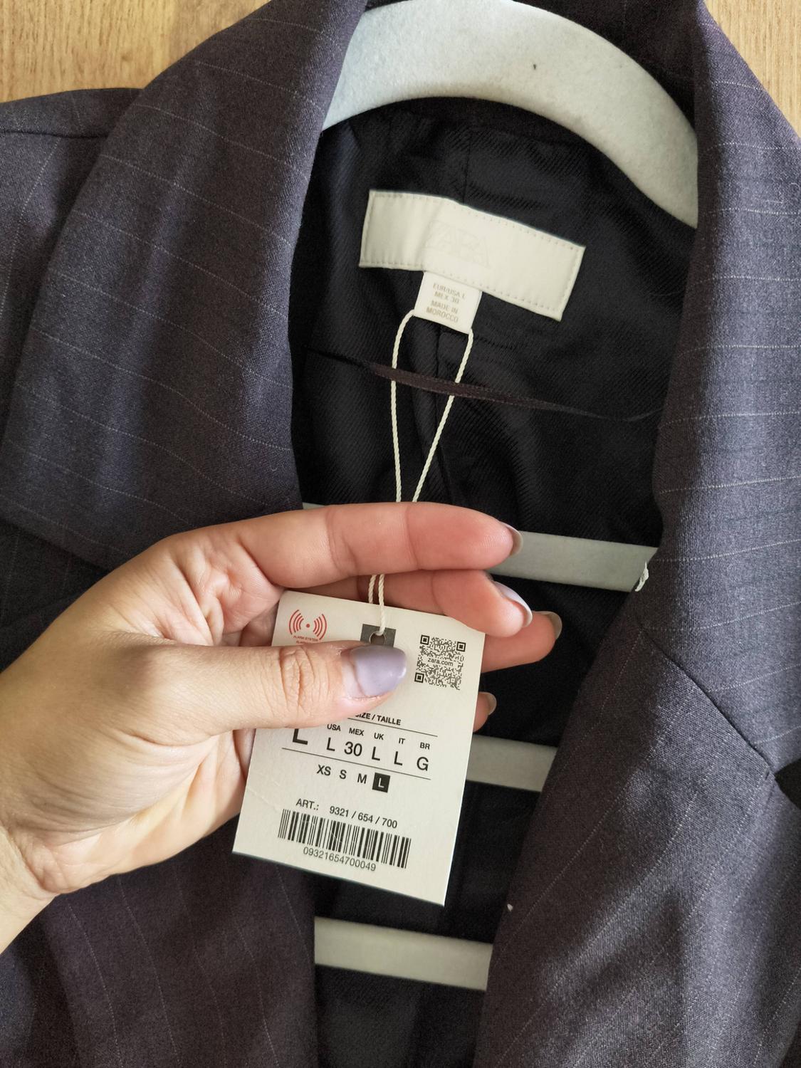 OVERSIZED DOUBLE-BREASTED PINSTRIPE BLAZER - Image 10