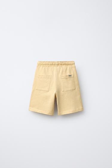 JOGGING SET WITH EMBOSSED TEXT T-SHIRT AND BERMUDA SHORTS - Butter by Zara - Image 4