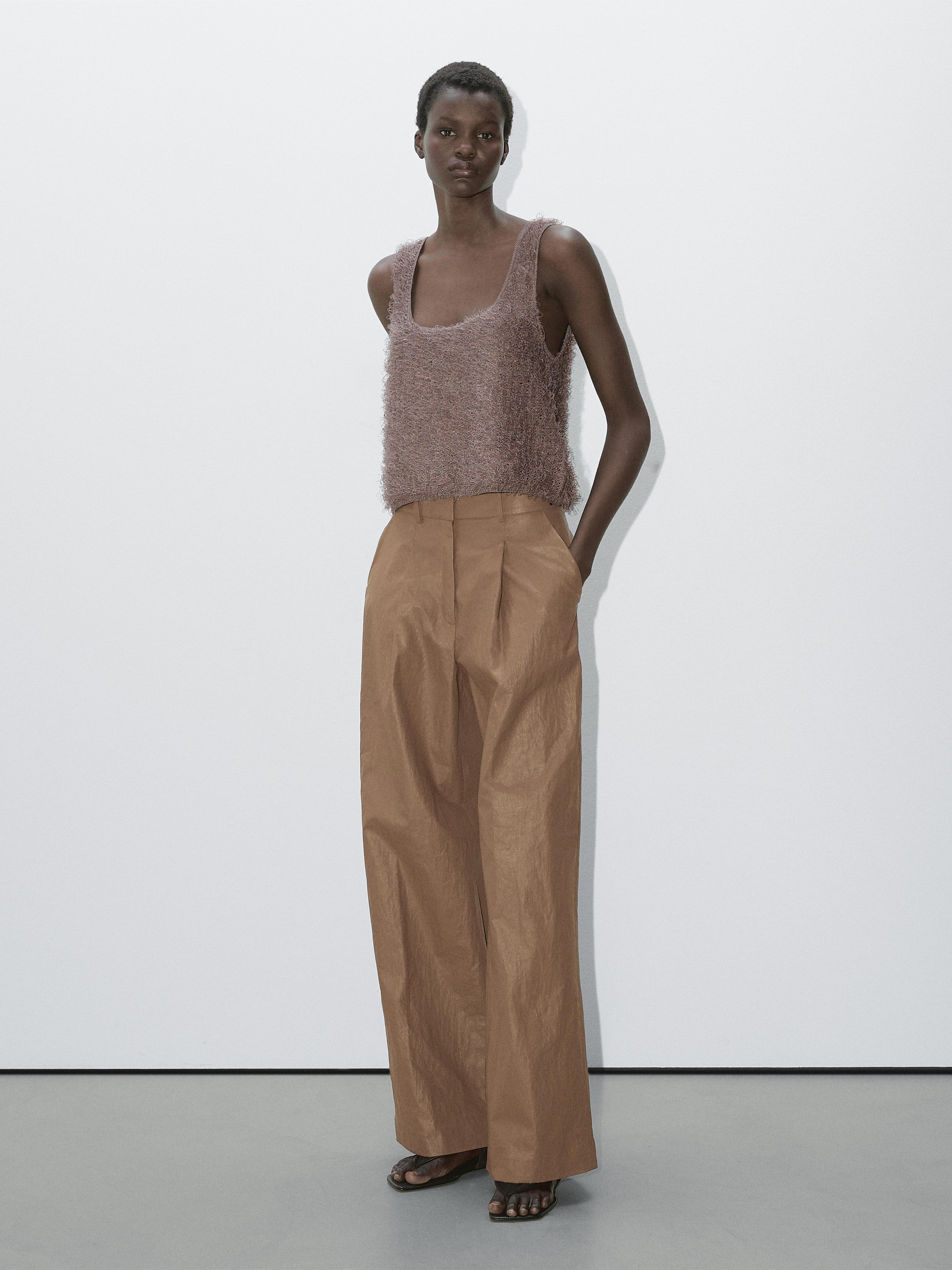 Bouclé knit top with thread detail - Studio - Pale pink