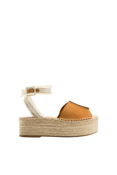 LEATHER FLATFORM SANDALS