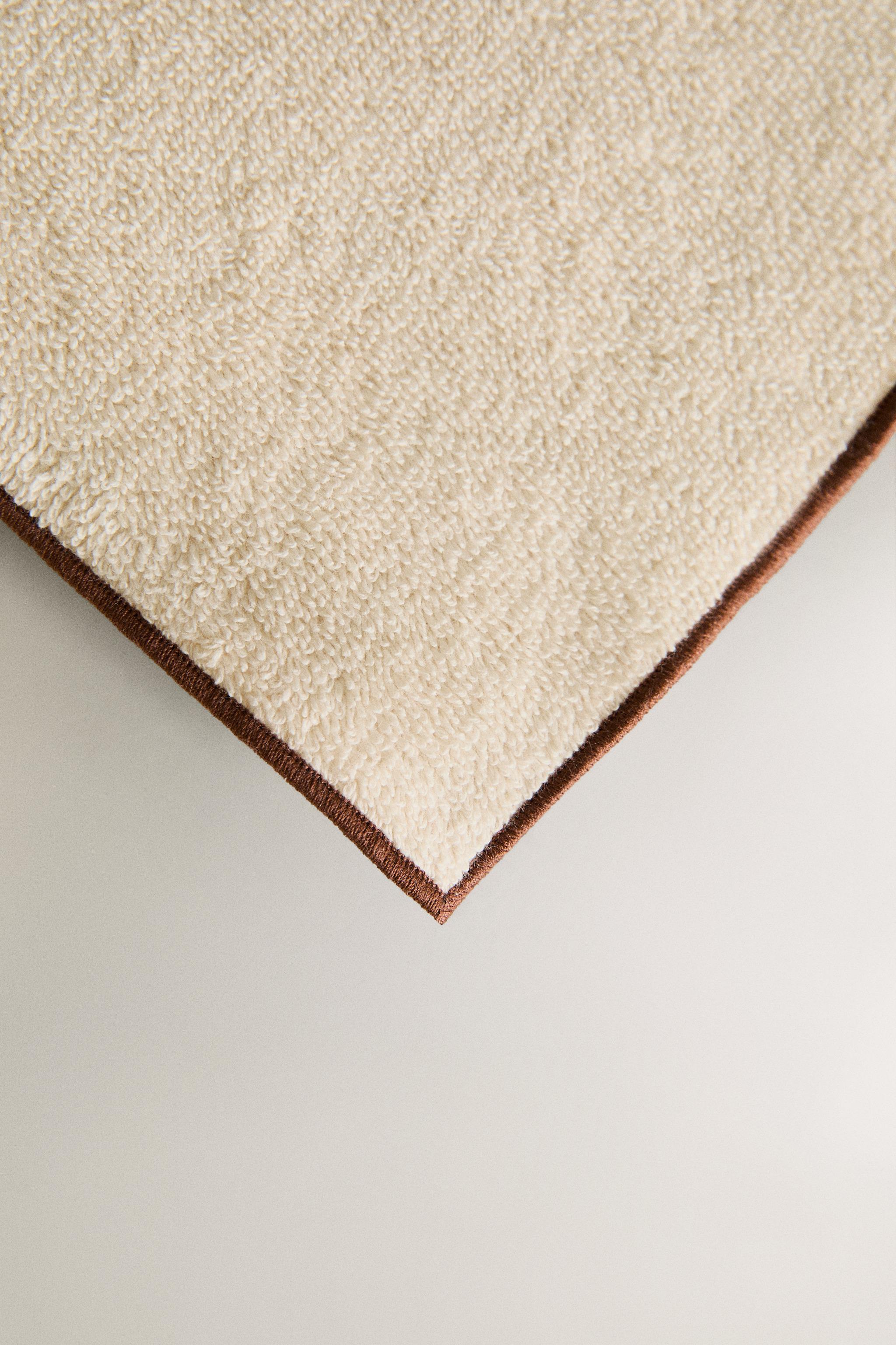 COTTON GYM TOWEL — Ecru