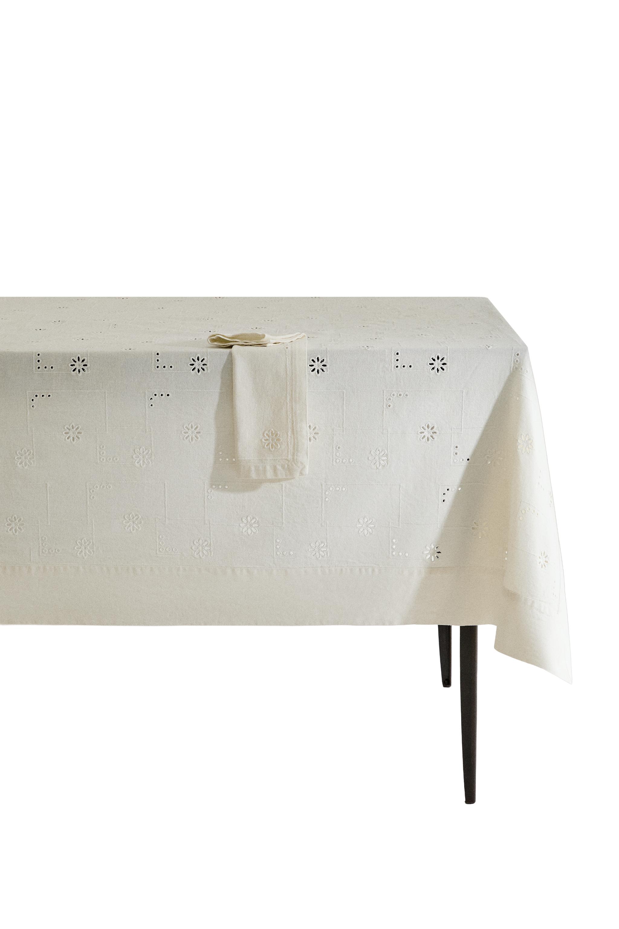 エンブロイダリー テーブルクロス - ホワイト | ZARA Japan / 日本