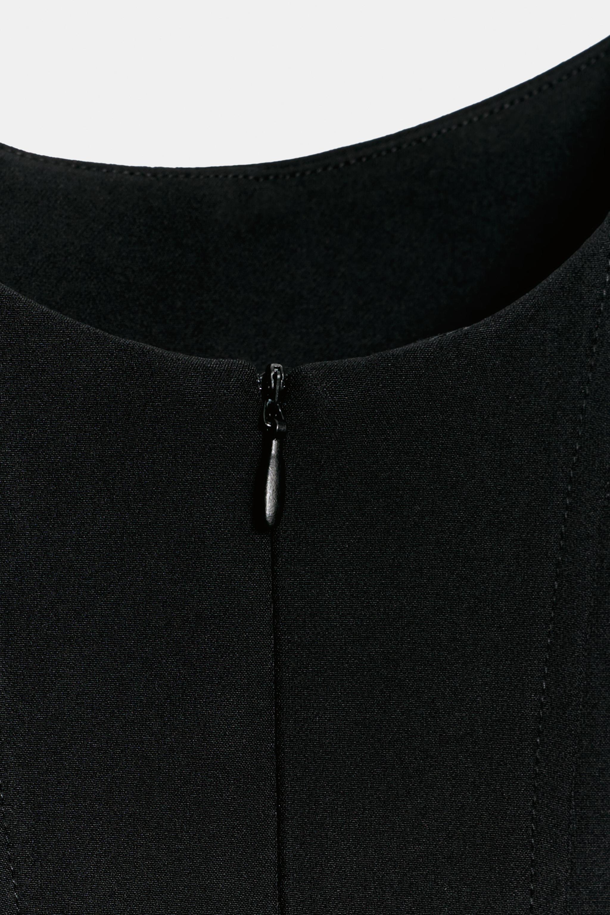 VOLUMINOUS SEAM MINI DRESS