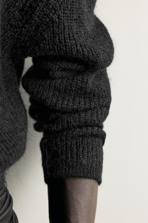PULL COL EN V TEXTURÉ - Noir de Zara - Image 5