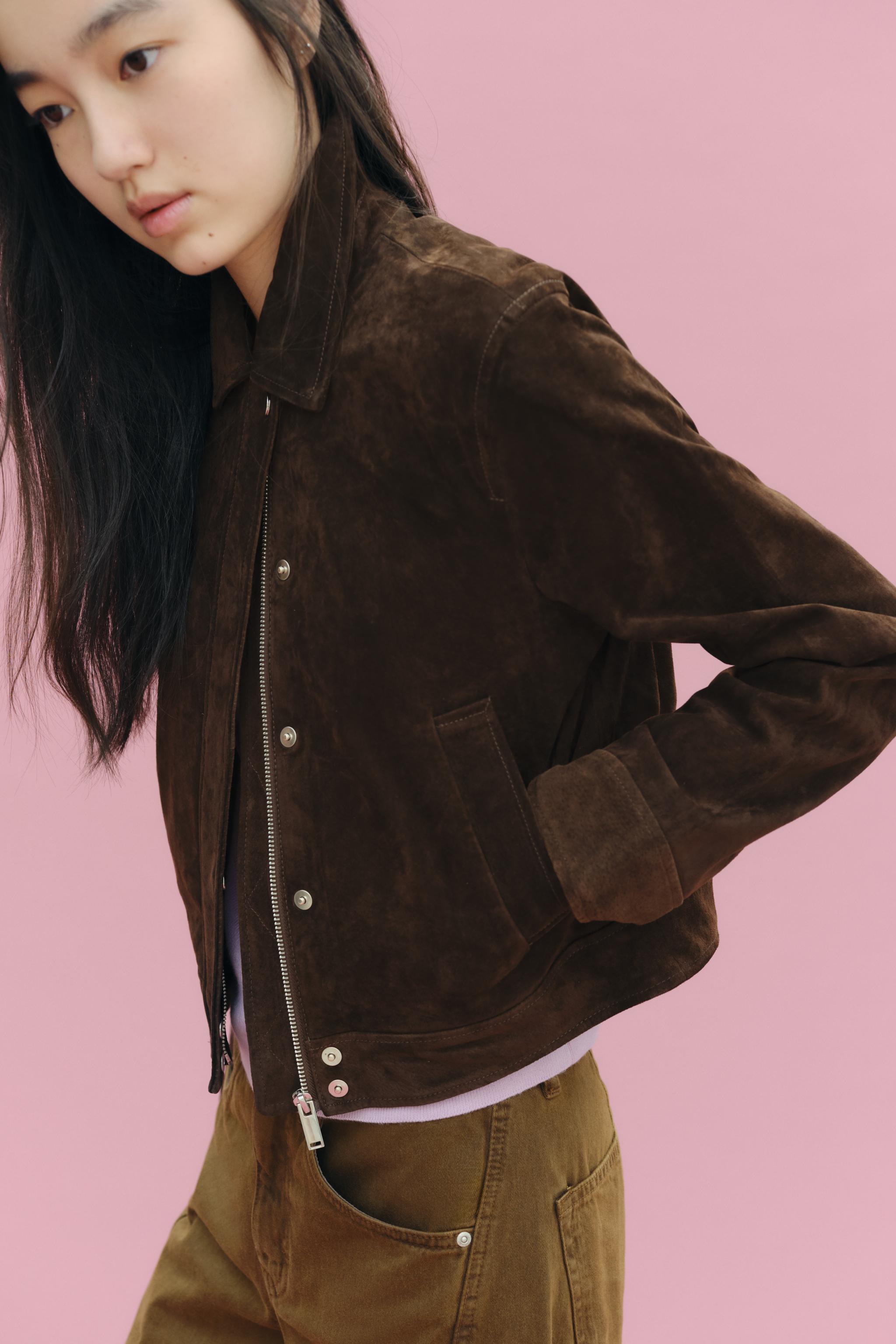 新品 ZARA ダークブラウン ショート丈レザージャケット ショート丈100%レザー ジャケット - ダークブラウン | ZARA