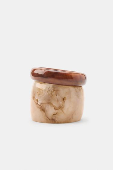 PACK OF 2 RIGID RESIN BRACELETS - Brown by Zara