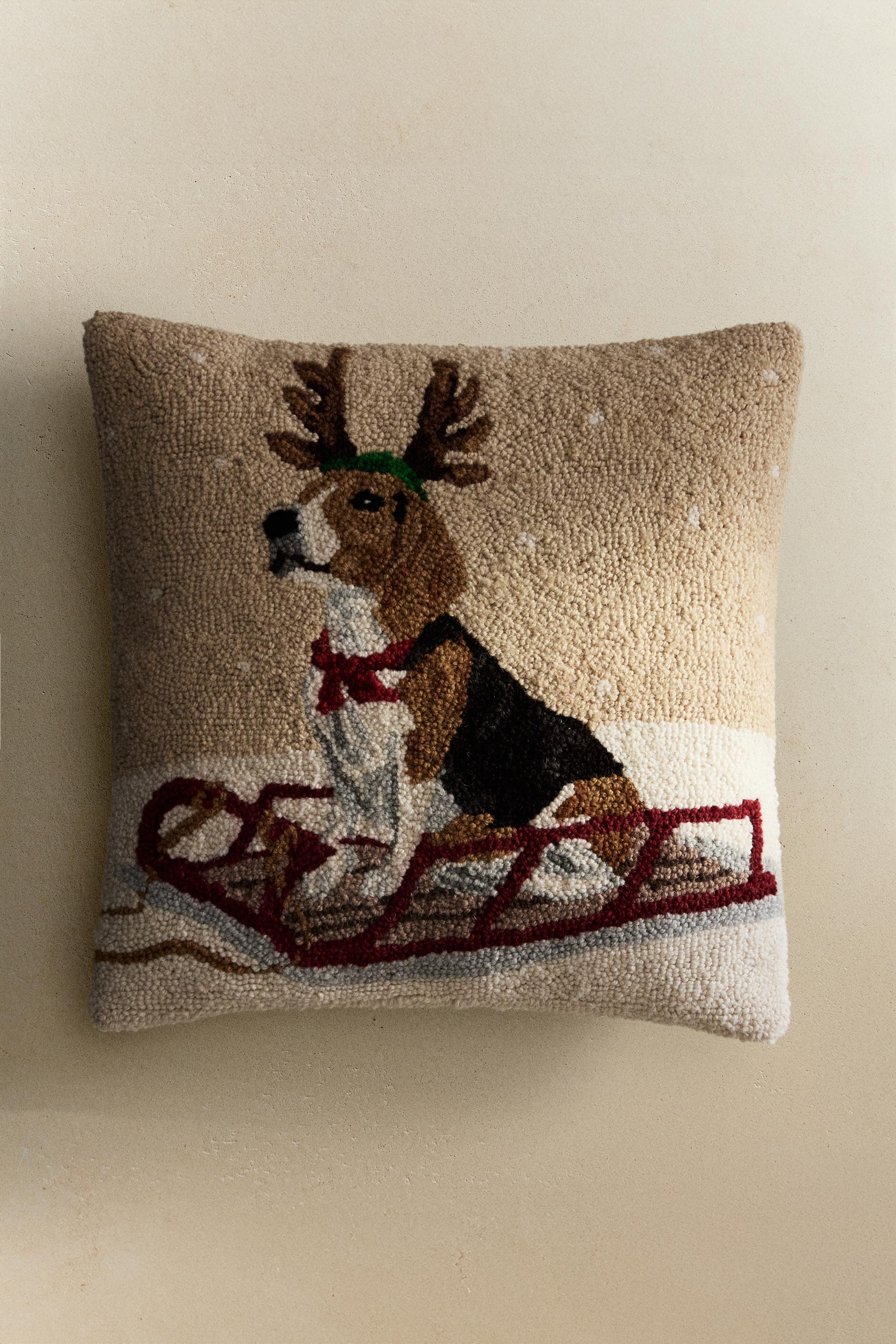 DOG ON A SLEIGH CHRISTMAS WOOL THROW PILLOW COVER