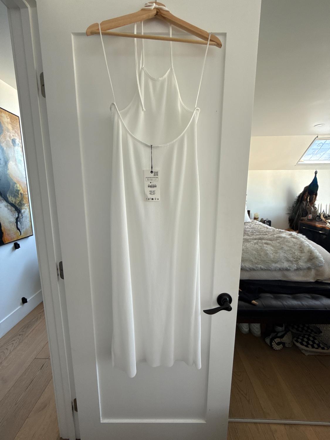 PLEATED HALTER DRESS - Image 2