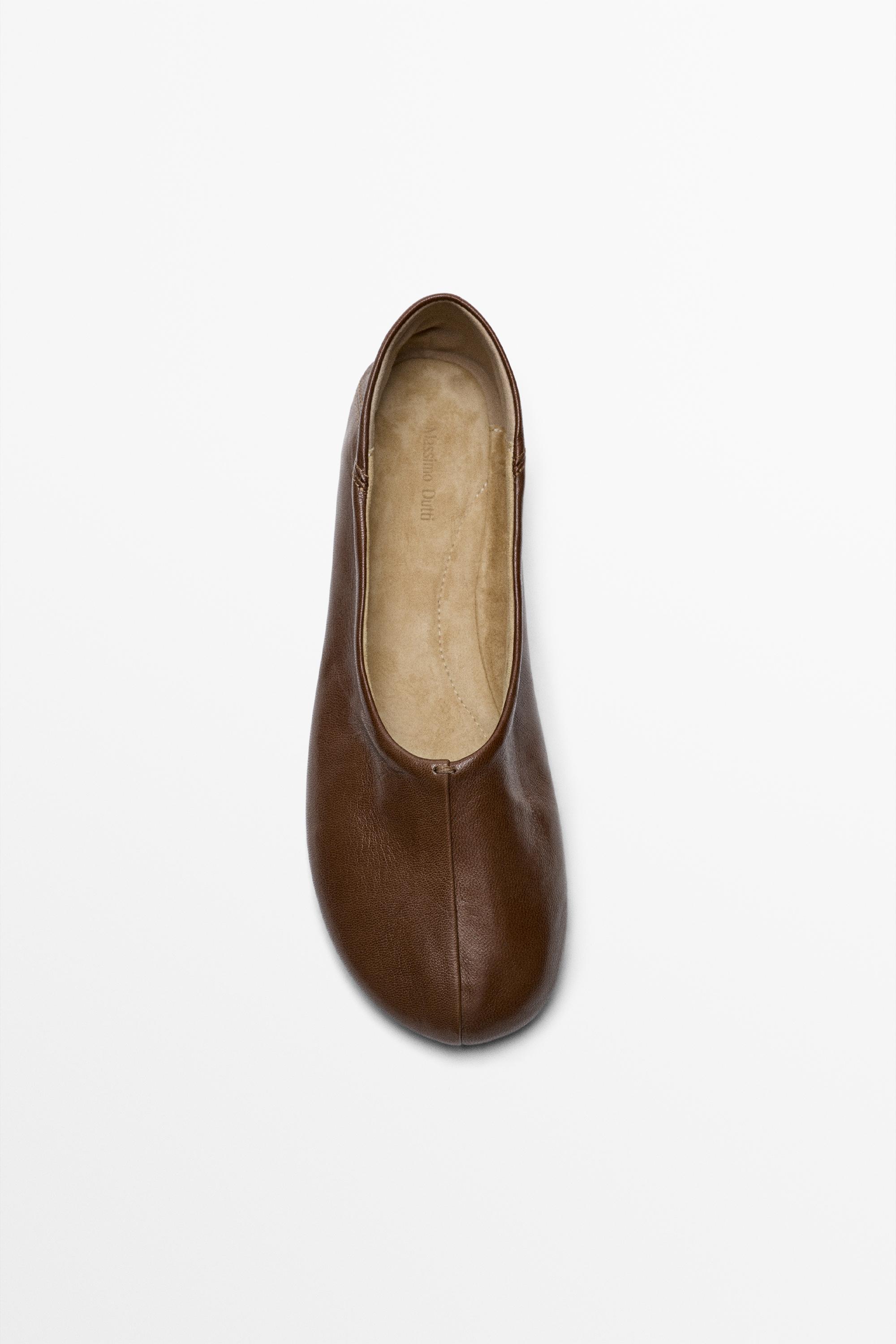 Soft leather ballet flat