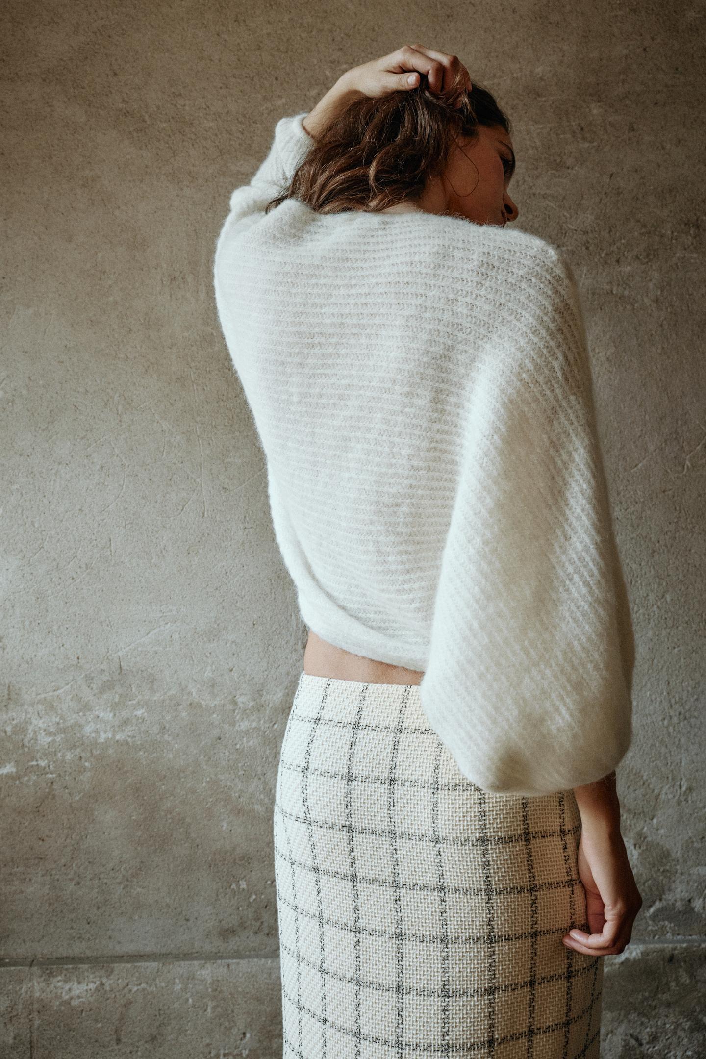 Женский свитер Zara Volume Sleeve, цвет: Экрю — фото 4