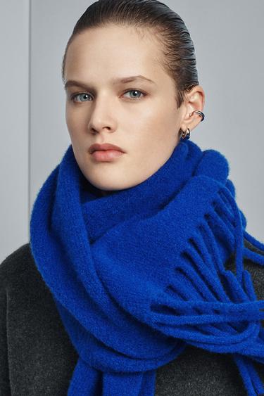 ÉCHARPE EN MAILLE AVEC LAINE FRANGES - Bleu roi de Zara - Image 1